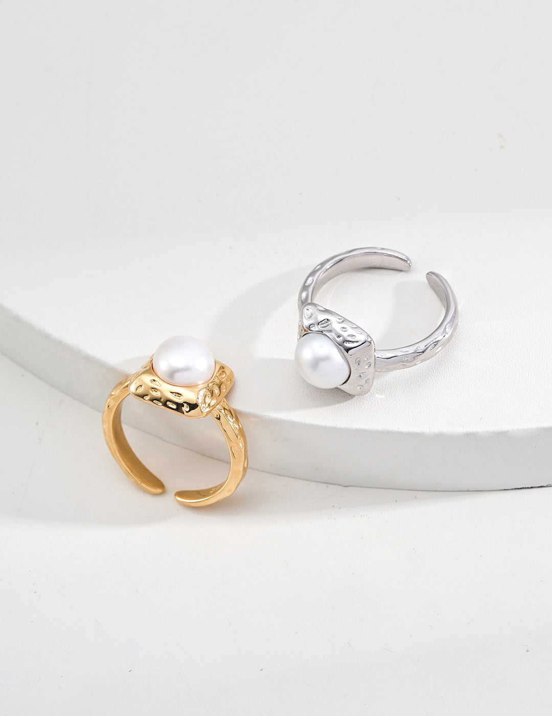 Natural pearl ring