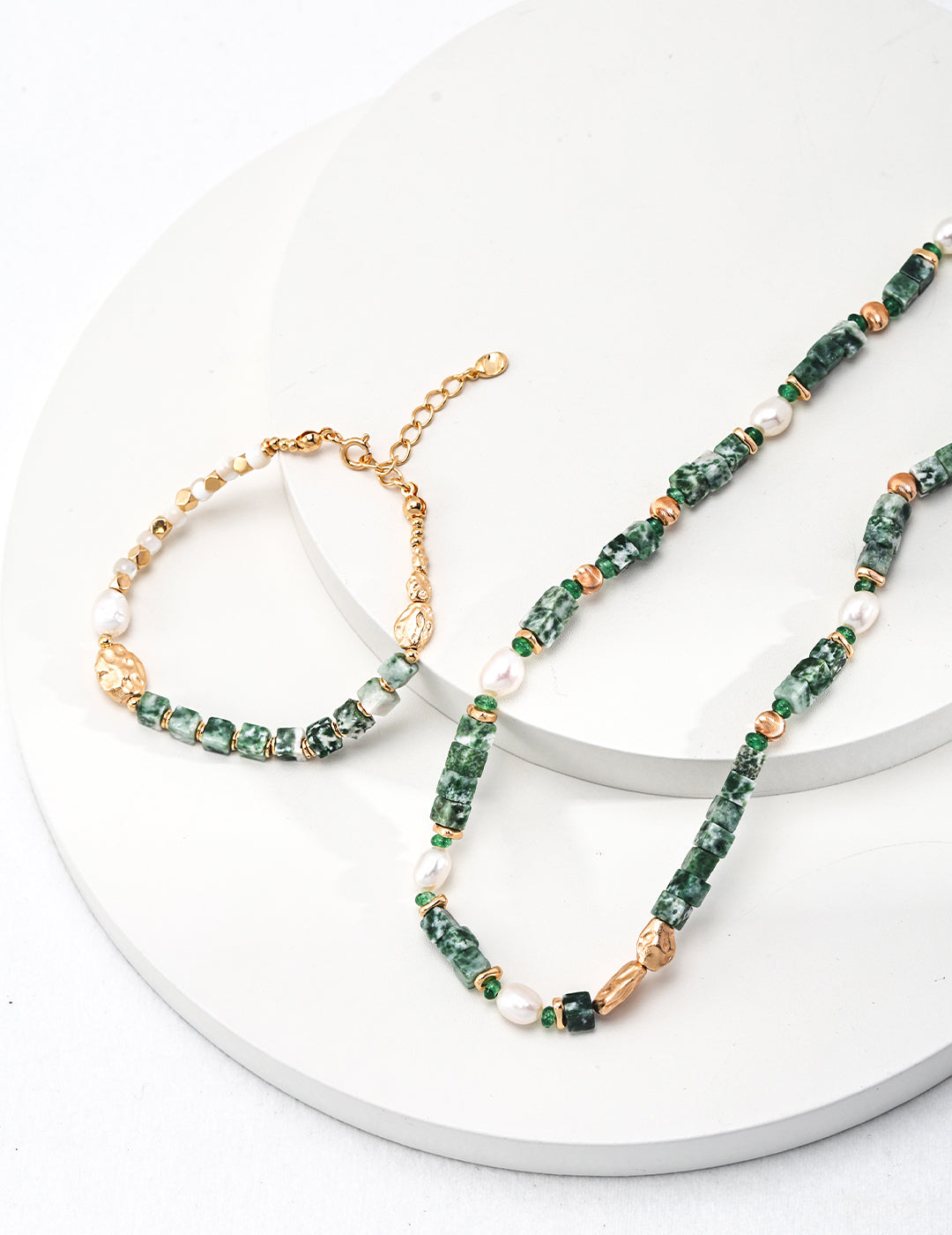 Green Pearl Gemstone Necklace