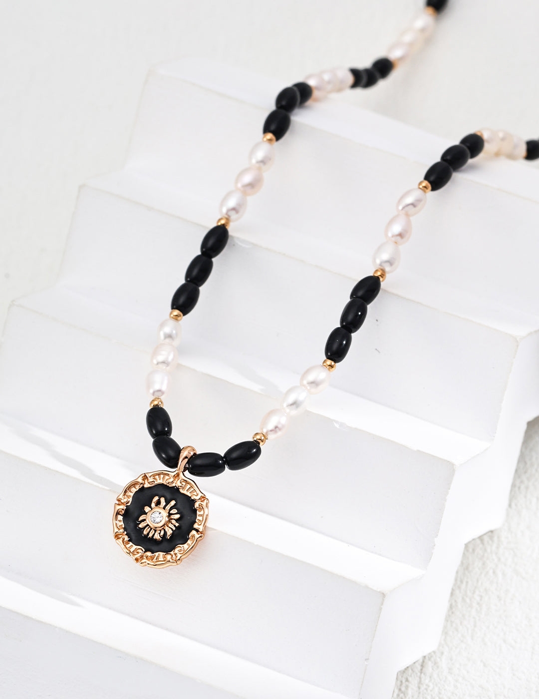 Natural Pearl black Agate Pendant necklace