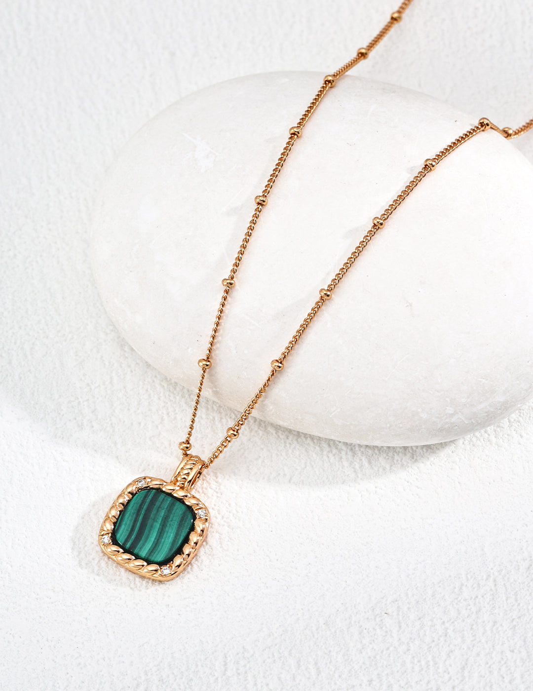 Simple Natural Peacock Pendant Necklace