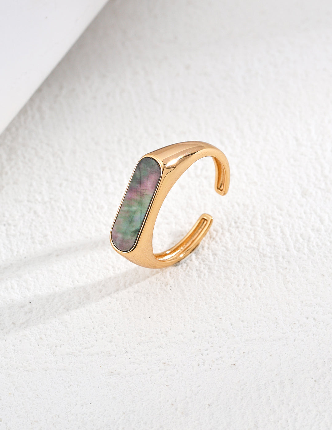 Simple Black Shell Ring