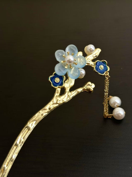 Plum blossom pearl tassel hairpin